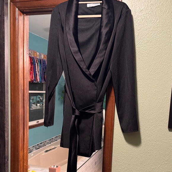 Mac Duggal Wrap Black Satin Lapel Blazer/dress Size 12 - Picture 2 of 7
